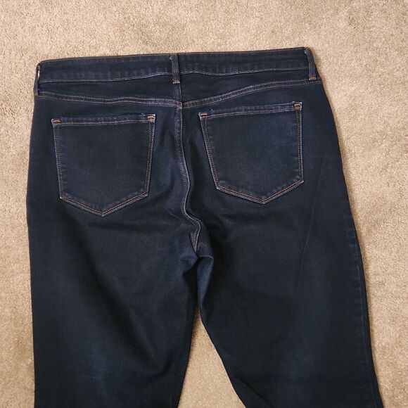Old Navy Women's Dark Wash Kicker Bootcut Mid-Rise Jeans Size 12 - Picture 5 of 7